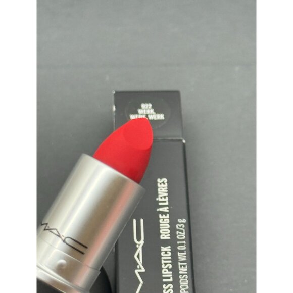 MAC Werk Werk Werk Powder Kiss Lipstick 0.1 oz/3g - Picture 2 of 3